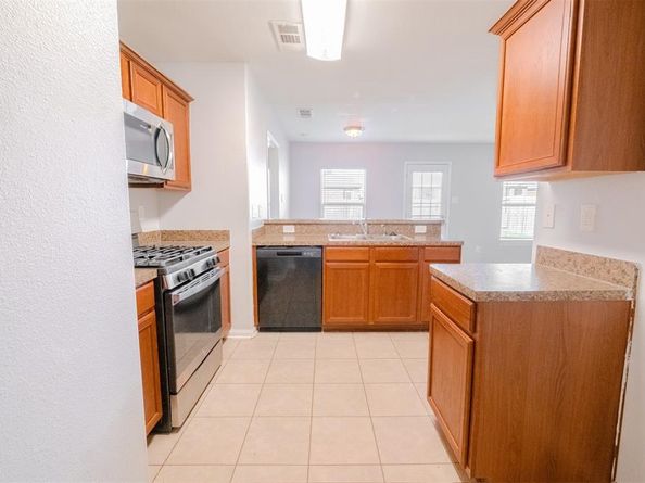 636  Noble Grove Lane , Fort Worth Texas 76140