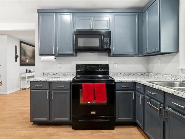 3207  Pine Street , Dallas Texas 75215