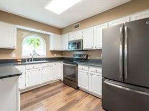 4548  Queenswood Drive , Grand Prairie Texas 75052