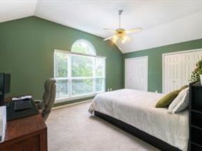 4548  Queenswood Drive , Grand Prairie Texas 75052