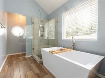 4548  Queenswood Drive 