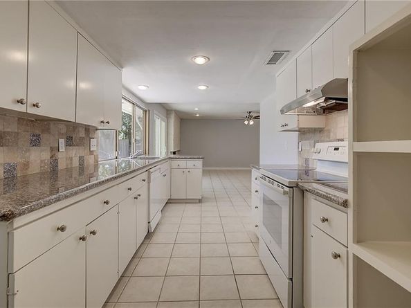 7881  La Cabeza Drive , Dallas Texas 75248