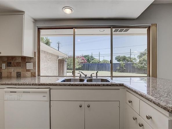 7881  La Cabeza Drive , Dallas Texas 75248