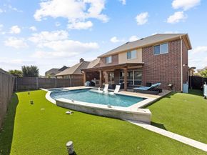 724  Marietta Lane , Aubrey Texas 76227