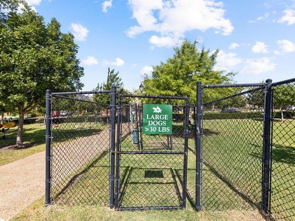 724  Marietta Lane , Aubrey Texas 76227