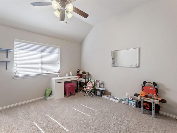 724  Marietta Lane , Aubrey Texas 76227