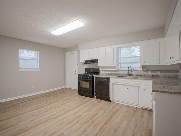 7704  Carlos Street , White Settlement Texas 76108