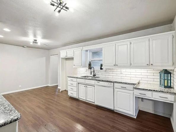 730 W Purnell Road , Lewisville Texas 75067