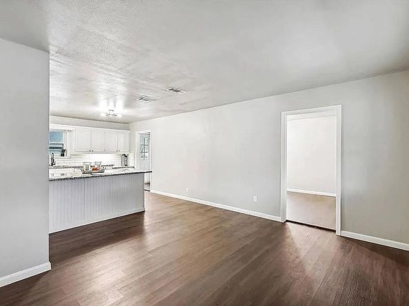 730 W Purnell Road , Lewisville Texas 75067