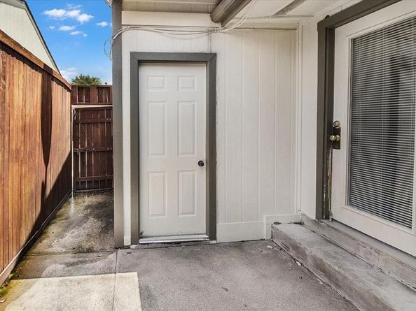 1903  Wyndemere Lane , Garland Texas 75042