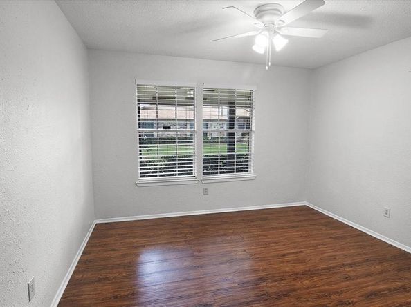 1903  Wyndemere Lane , Garland Texas 75042