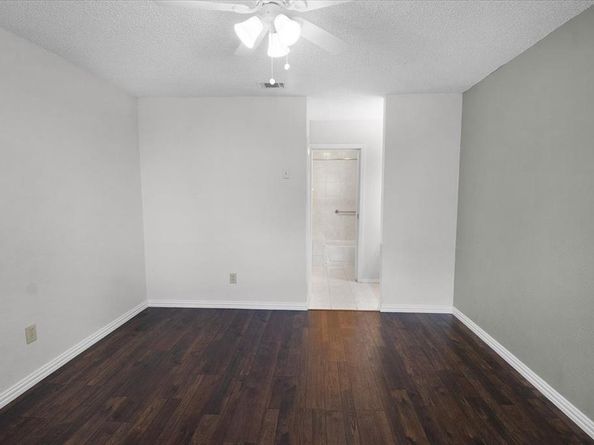 1903  Wyndemere Lane , Garland Texas 75042