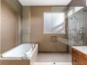 7326  Lakewood Boulevard , Dallas Texas 75214