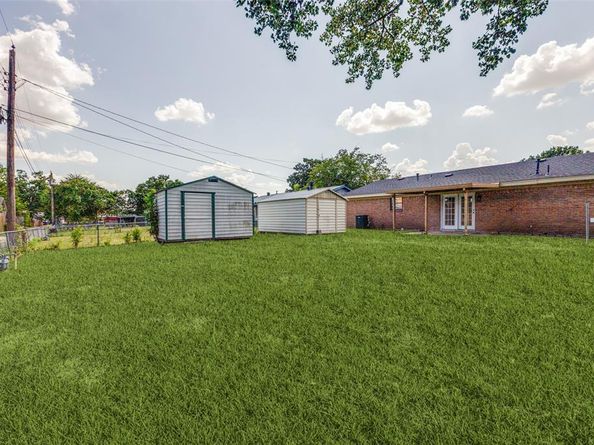 1442  Eastern Heights Drive , Mesquite Texas 75149