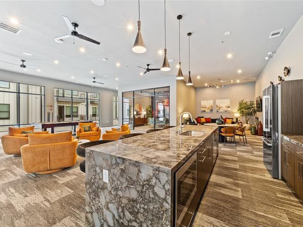 1900 S Ervay Street  408, Dallas Texas 75215