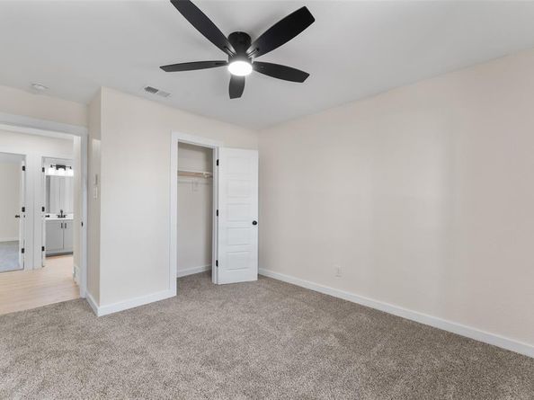 1845  Wilderness Trail , Grand Prairie Texas 75052