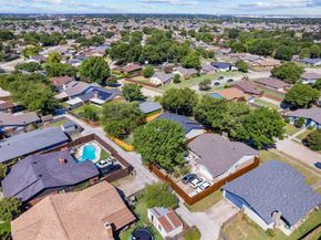 1845  Wilderness Trail , Grand Prairie Texas 75052
