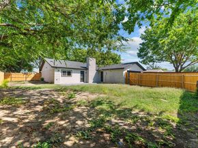 1845  Wilderness Trail , Grand Prairie Texas 75052