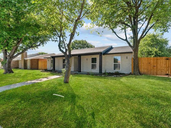 1845  Wilderness Trail , Grand Prairie Texas 75052