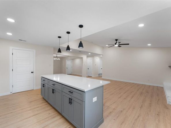 1845  Wilderness Trail , Grand Prairie Texas 75052