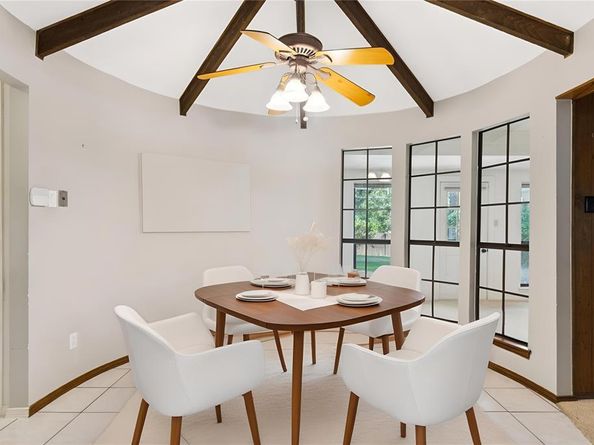 2505  Oak Manor Court , Arlington Texas 76012