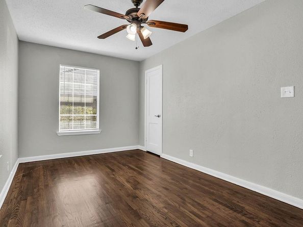 2412  Spiller Street , Fort Worth Texas 76105