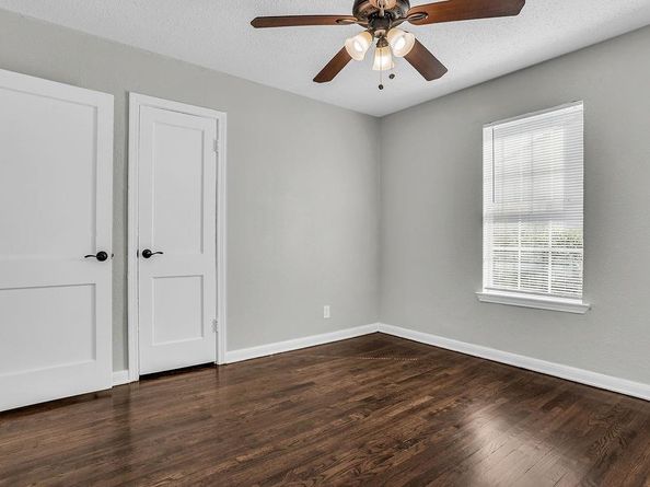 2412  Spiller Street , Fort Worth Texas 76105