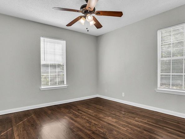 2412  Spiller Street , Fort Worth Texas 76105