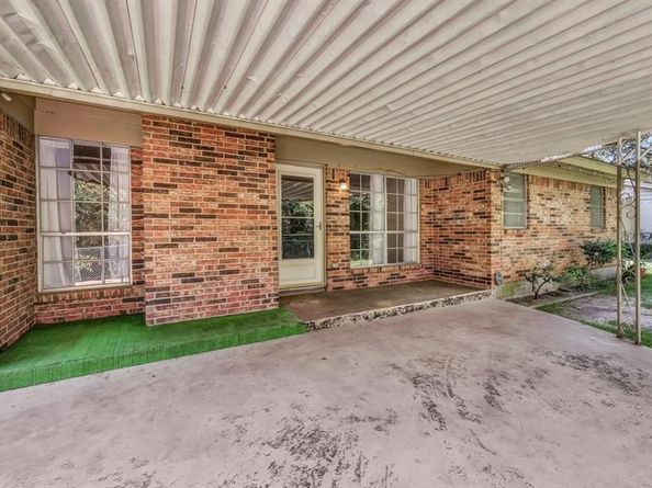 117  Redbird Lane N, Azle Texas 76020