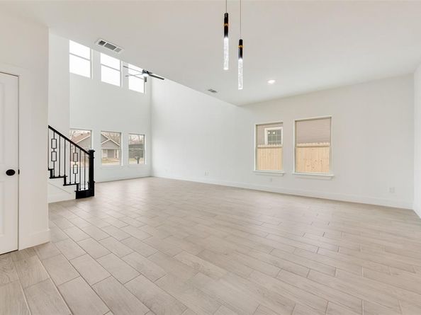 1426  Evans Avenue , Fort Worth Texas 76104