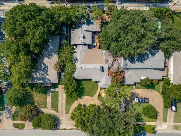 7814  Southwestern Boulevard , Dallas Texas 75225