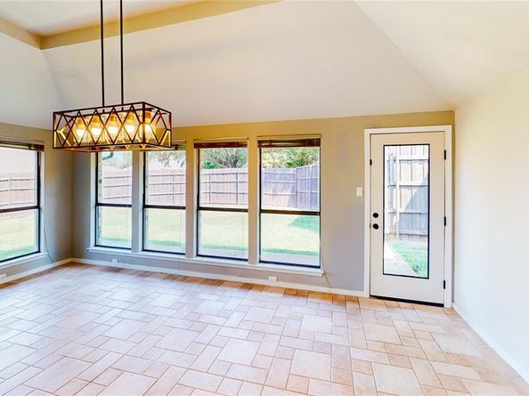529  Arthurs Drive , DeSoto Texas 75115