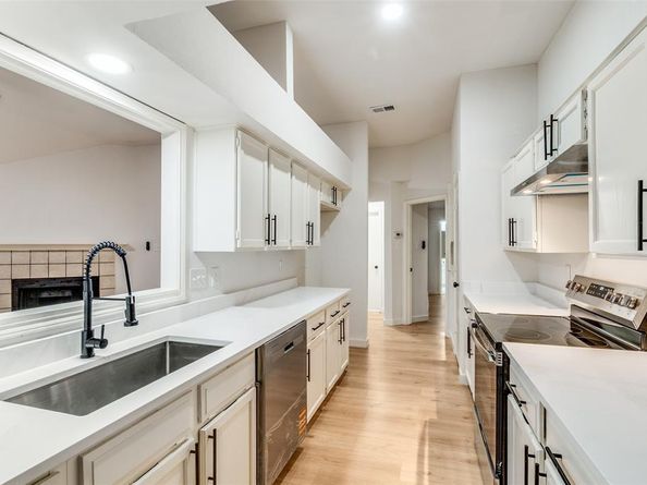 10316  Ridge Oak Street , Dallas Texas 75227
