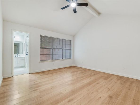 10316  Ridge Oak Street , Dallas Texas 75227