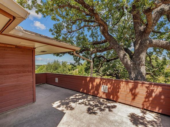 230  Oak Hill Drive , Trophy Club Texas 76262