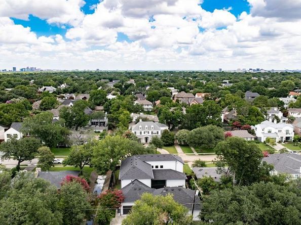 6426  Chevy Chase Avenue , Dallas Texas 75225