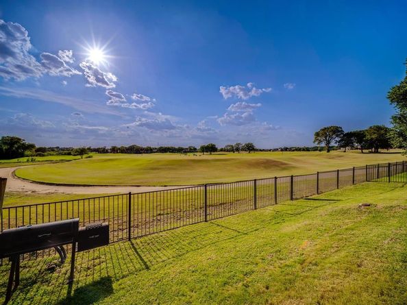 2135  Clubside Drive , Corinth Texas 76210