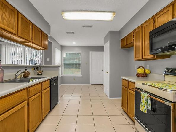 1611  Piedmont Place , Carrollton Texas 75007