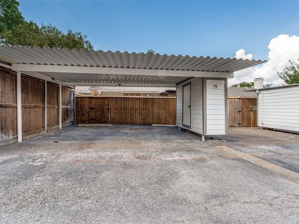 13618  Brookgreen Drive , Dallas Texas 75240