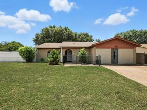 6648  Harrison Way , Watauga Texas 76148
