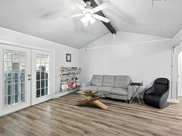 6648  Harrison Way , Watauga Texas 76148