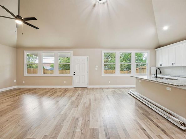 1116 E Pulaski Street , Fort Worth Texas 76104