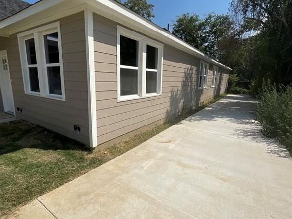1116 E Pulaski Street , Fort Worth Texas 76104