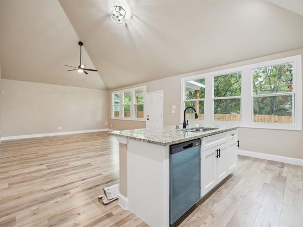 1116 E Pulaski Street , Fort Worth Texas 76104