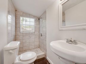3916  Avenue H  , Fort Worth Texas 76105