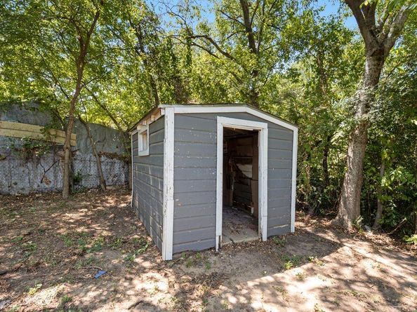 3916  Avenue H  , Fort Worth Texas 76105