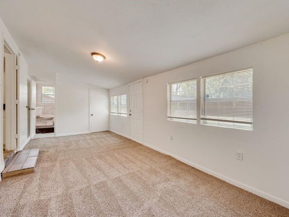 3916  Avenue H  , Fort Worth Texas 76105