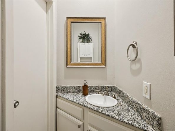 3940  Buena Vista Street  304, Dallas Texas 75204