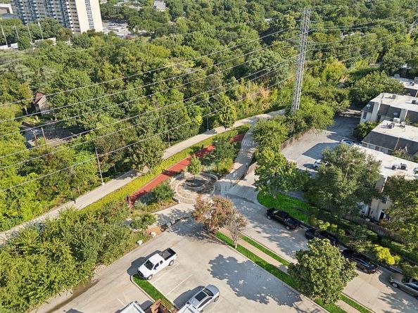 3940  Buena Vista Street  304, Dallas Texas 75204