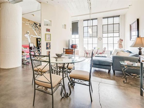 1122  Jackson Street  204, Dallas Texas 75202
